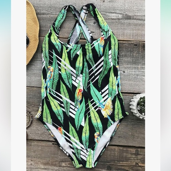 Cupshe Tropical One Piece Swimsuit - Size Small - Picture 3 of 10